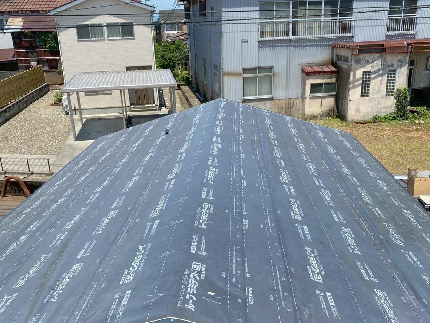 見附市 N様 屋根工事（車庫屋根張り替え工事） 施工中（2）